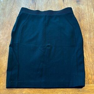 Ecru black pencil skirt